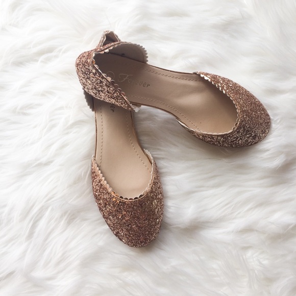 Shoes - 🖤Host Pick🖤 Rose Gold Glitter Flats
